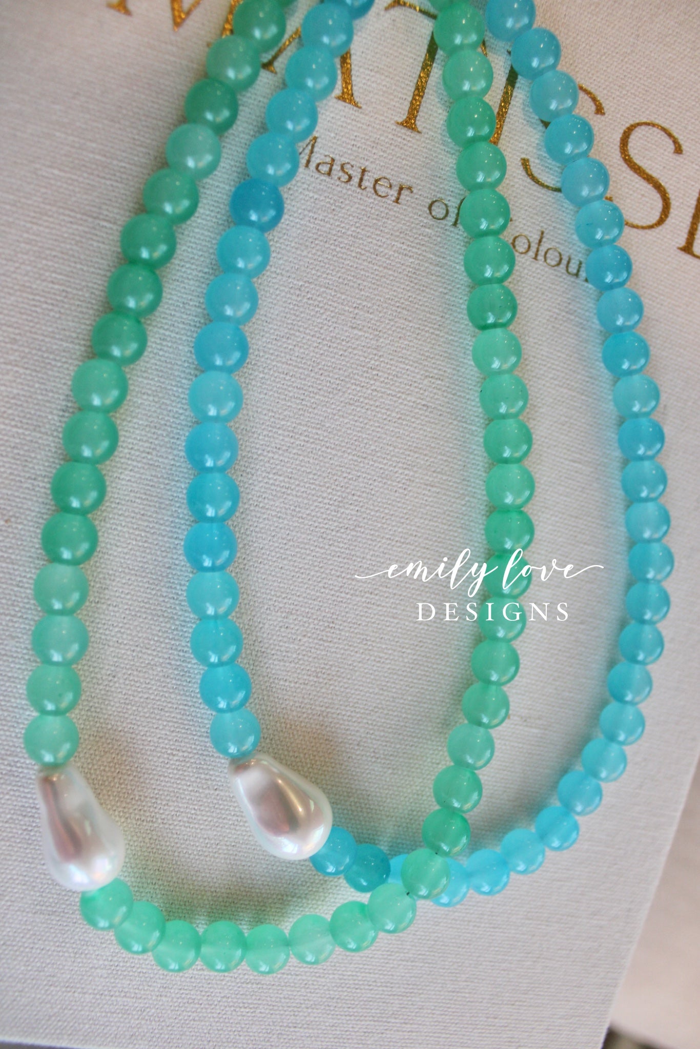 Sideways Pearl-Green