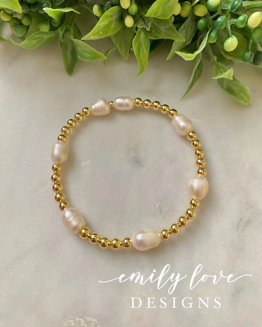 Spaced Out Pearl Bracelet