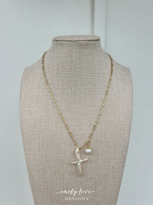 Dainty Pearl Necklace