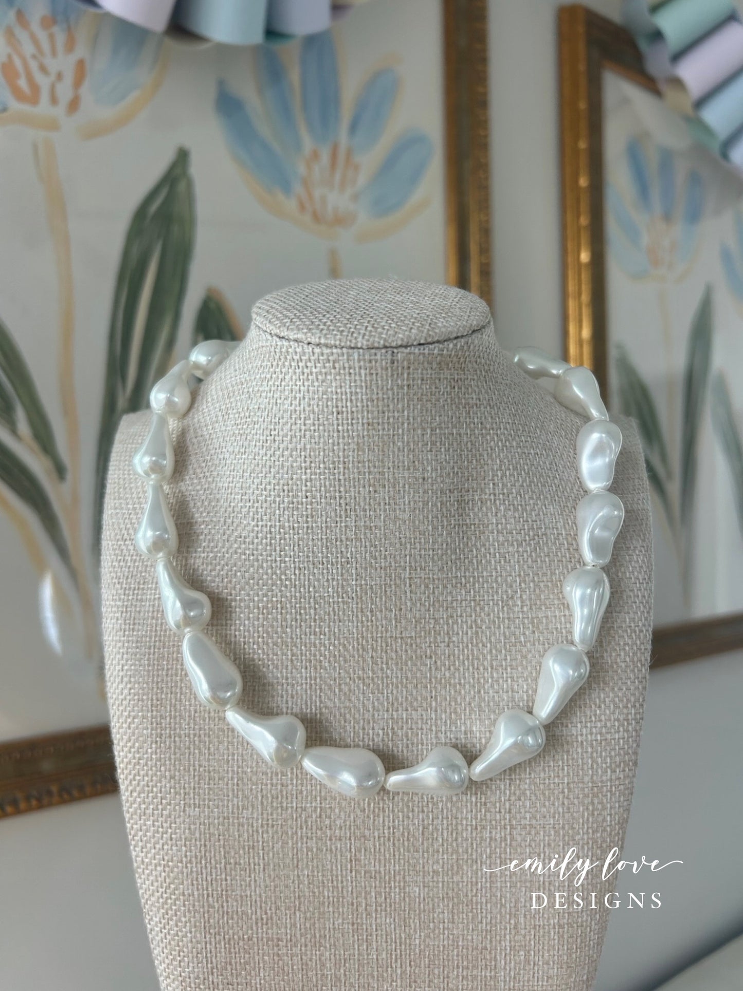 Chunky Pearl Necklace
